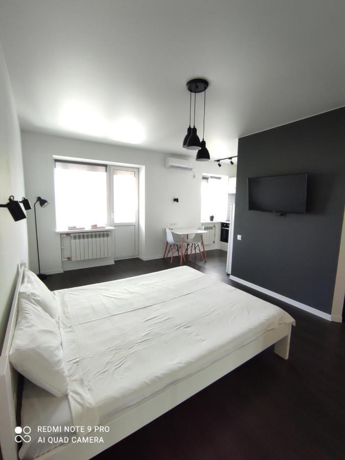 White Apartment Poltava Luaran gambar